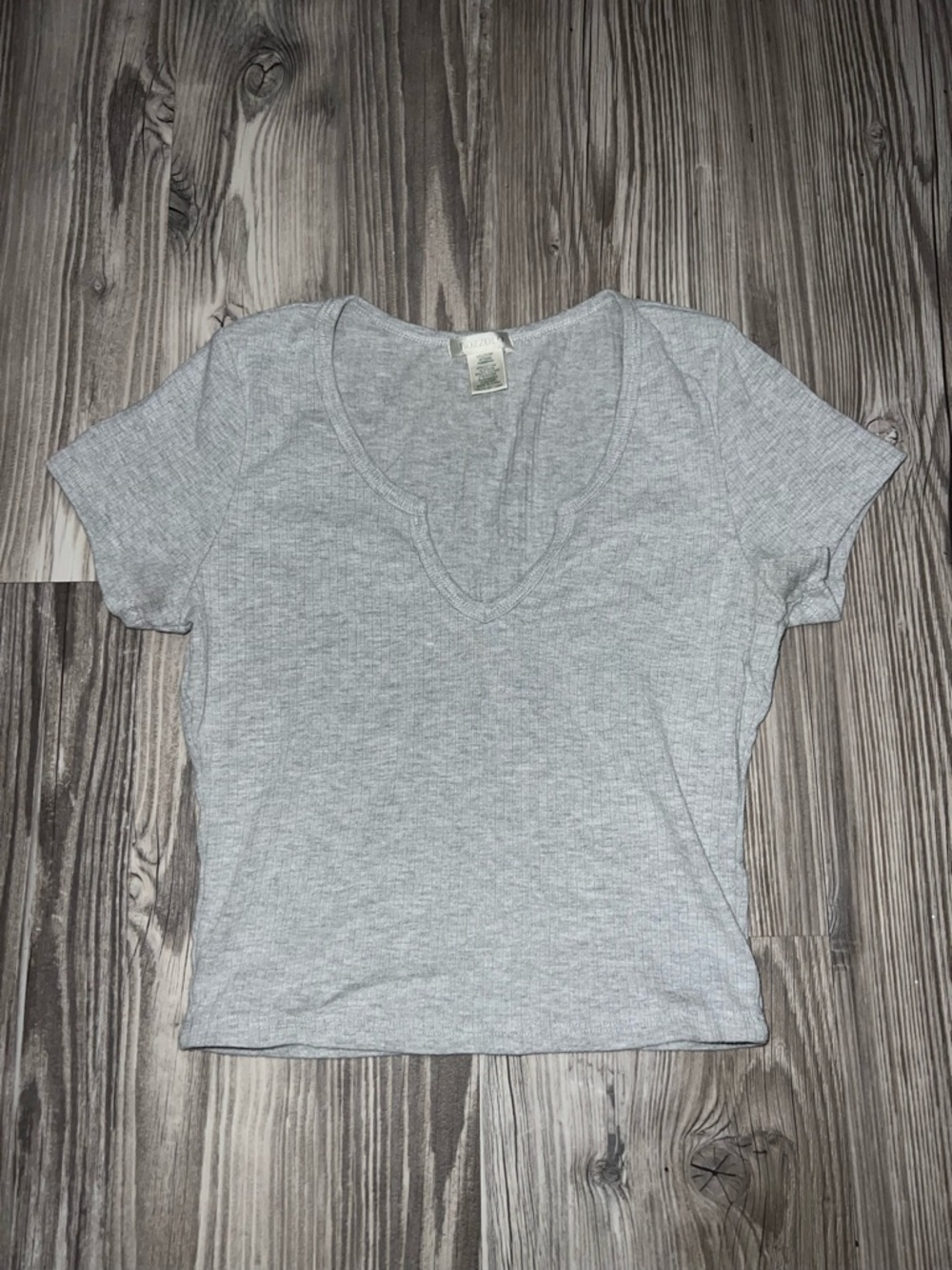 Bozzolo Heather Gray V-Neck Short Sleeve Crop Top